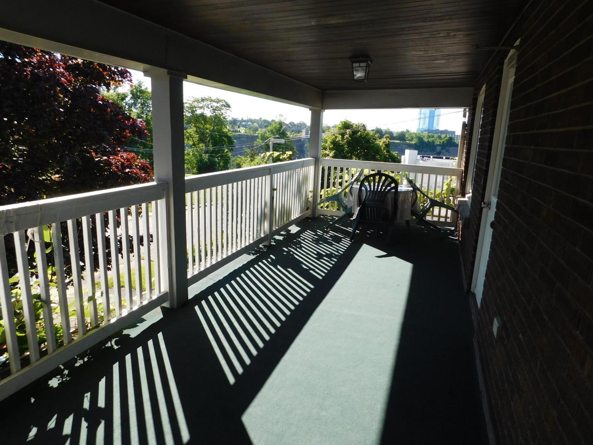 Rainbow Bed & Breakfast Niagara Falls Exterior photo